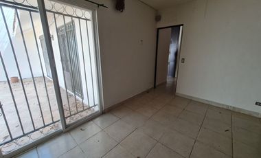 CASA EN RENTA, 4 RECAMARAS, FRACC. PRIVADO, ALBERCA. CARMEN, CAMPECHE