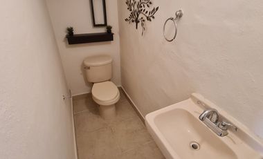 CASA EN RENTA, 4 RECAMARAS, FRACC. PRIVADO, ALBERCA. CARMEN, CAMPECHE