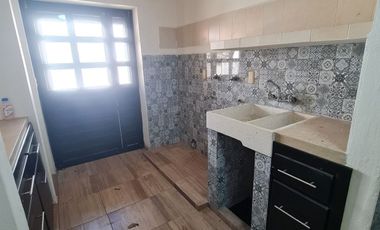 CASA EN RENTA, 4 RECAMARAS, FRACC. PRIVADO, ALBERCA. CARMEN, CAMPECHE