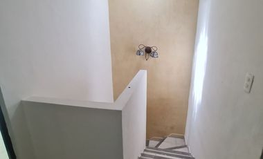 CASA EN RENTA, 4 RECAMARAS, FRACC. PRIVADO, ALBERCA. CARMEN, CAMPECHE