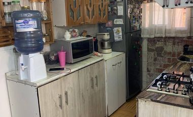 Casa en 4D/1B venta c/ estacionamiento en Villa Doña Mabel