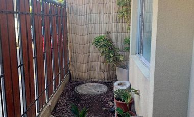 Casa en 4D/1B venta c/ estacionamiento en Villa Doña Mabel