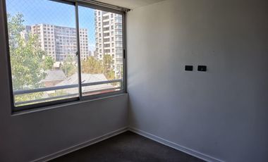 Departamento en arriendo c/ estacionamiento en Lo Vial