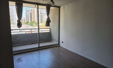 Departamento en arriendo c/ estacionamiento en Lo Vial