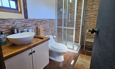 CASA 5D-3B, PISCINA,TERRAZA, EN VILLARRICA