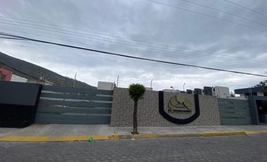 Casa en Venta / Mitad del Mundo