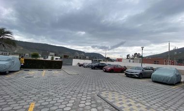 Casa en Venta / Mitad del Mundo