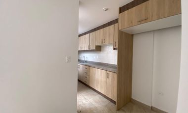 Casa en Venta / Mitad del Mundo
