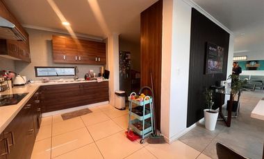 Casa en Arriendo en Camino del bosque 85