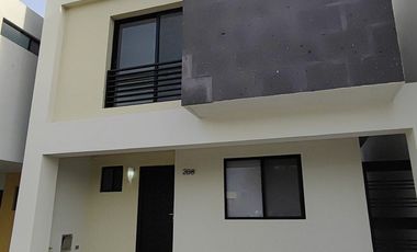 CASA EN RENTA EN DOMINIO CUMBRES - GARCIA, NL