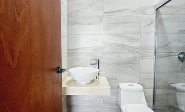 Casa en Venta Recamara planta baja Lomas del Dorado