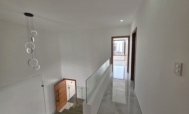 Casa en Venta 4 recámaras y alberca, Lomas del Dorado