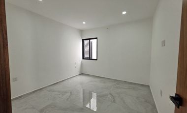 Casa en Venta 4 recámaras y alberca, Lomas del Dorado