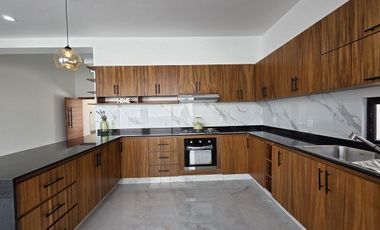 Casa en Venta 4 recámaras y alberca, Lomas del Dorado