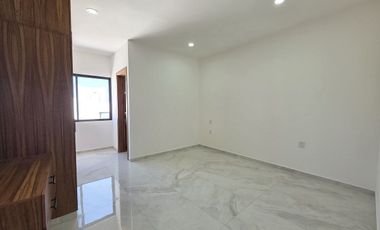 Casa en Venta 4 recámaras y alberca, Lomas del Dorado