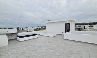 Casa en Venta con roof garden Lomas del Dorado