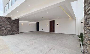 Casa en Venta con roof garden Lomas del Dorado