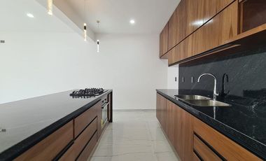 Casa en Venta con roof garden Lomas del Dorado