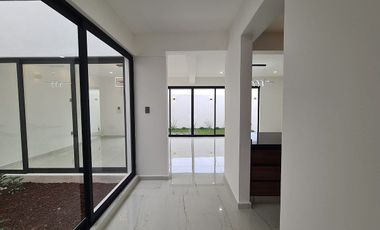 Casa en Venta con roof garden Lomas del Dorado