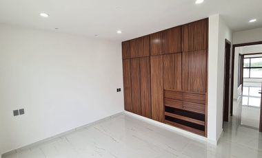 Casa en Venta con roof garden Lomas del Dorado