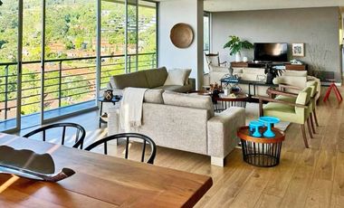 Vendo moderno apto San Lucas piso alto con super vista