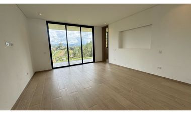 Casa en venta en unidad cerrada para estrenar en el retiro.