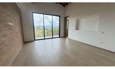 Casa en venta en unidad cerrada para estrenar en el retiro.