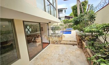 CASA EN VENTA DUPLEX EN LA ALAMEDA 442M2 A.C