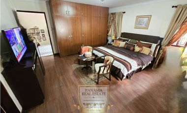 CASA EN VENTA DUPLEX EN LA ALAMEDA 442M2 A.C