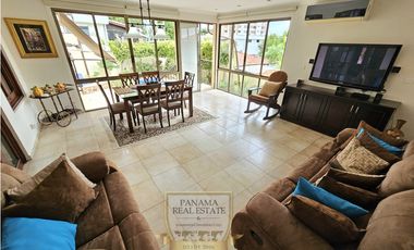 CASA EN VENTA DUPLEX EN LA ALAMEDA 442M2 A.C