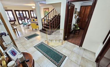 CASA EN VENTA DUPLEX EN LA ALAMEDA 442M2 A.C