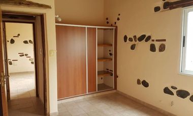 SE ALQUILA CASA EN VILLA GENERAL BELGRANO