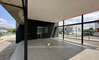 Casa en Venta, Coto Privado en Parques Tesistan, Zapopan, Jalisco