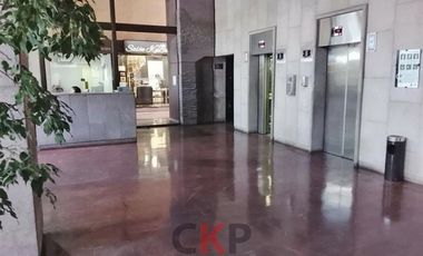 Oficina en Arriendo en Av Providencia/ Metro Tobalaba