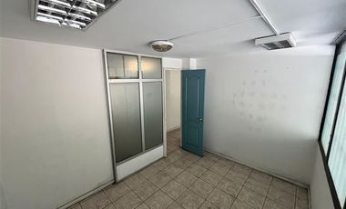 Oficina en Venta en Metro Sana Ana