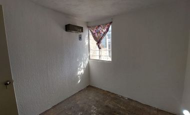 SE VENDE casa unifamiliar en Fracc. Las Lilas II, El Salto.