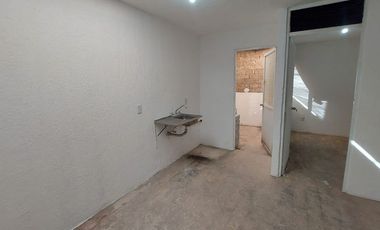 SE VENDE casa unifamiliar en Fracc. Las Lilas II, El Salto.