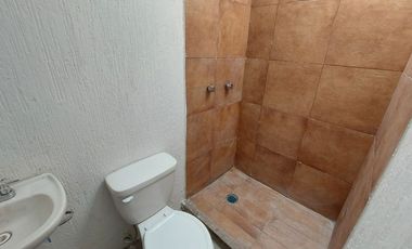 SE VENDE casa unifamiliar en Fracc. Las Lilas II, El Salto.