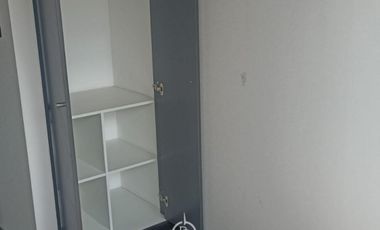 Luminoso Departamento en Arriendo – Octavo Piso, Vista Oriente