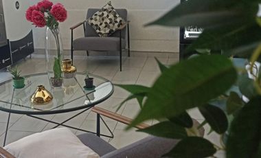 Luminoso Departamento en Arriendo – Octavo Piso, Vista Oriente