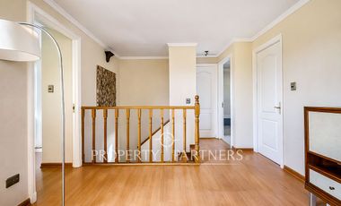 Linda casa en Condominio, La Reina Alta.