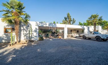 Casa en Arriendo en Condominio El Algarrobal II