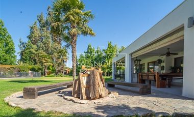 Casa en Arriendo en Condominio El Algarrobal II