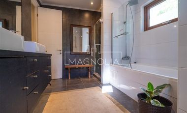 Casa en Arriendo en Condominio El Algarrobal II