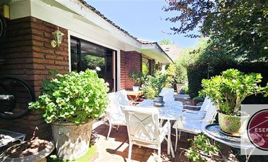 Casa en Venta en Avda La Dehesa con El Gabino