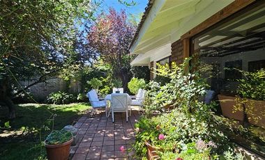 Casa en Venta en Avda La Dehesa con El Gabino