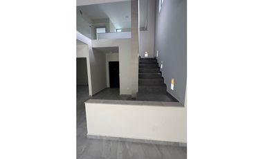 Casa en Venta cumbres Élite en esquina