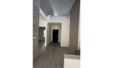 Casa en Venta cumbres Élite en esquina