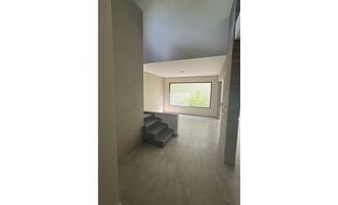 Casa en Venta cumbres Élite en esquina