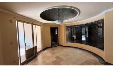 Casa en venta cumbres 2do sector arriba leones